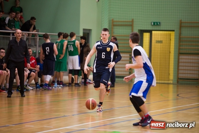 Zdjęcie w galerii na portalu naszraciborz.pl: Koszykarskie zmagania w Arenie Rafako - KASPROWICZ MISTRZEM! wiadomości z regionu