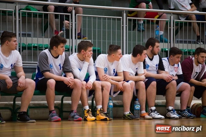 Zdjęcie w galerii na portalu naszraciborz.pl: Koszykarskie zmagania w Arenie Rafako - KASPROWICZ MISTRZEM! wiadomości z regionu