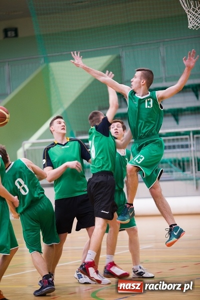 Zdjęcie w galerii na portalu naszraciborz.pl: Koszykarskie zmagania w Arenie Rafako - KASPROWICZ MISTRZEM! wiadomości z regionu