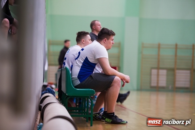 Zdjęcie w galerii na portalu naszraciborz.pl: Koszykarskie zmagania w Arenie Rafako - KASPROWICZ MISTRZEM! wiadomości z regionu