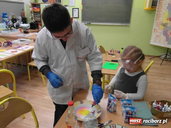 Zdjęcie w galerii na portalu naszraciborz.pl: Bezpłatna oferta dla sześciolatków w Szkole Podstawowej nr 1  wiadomości z regionu