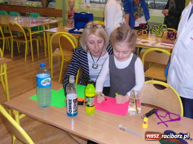 Zdjęcie w galerii na portalu naszraciborz.pl: Bezpłatna oferta dla sześciolatków w Szkole Podstawowej nr 1  wiadomości z regionu