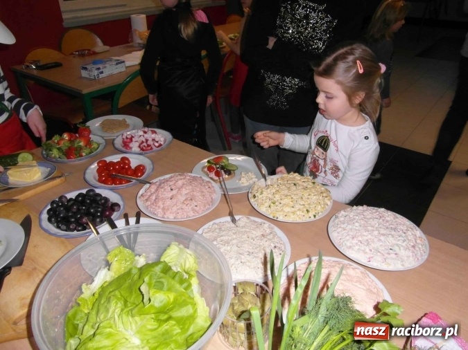 Zdjęcie w galerii na portalu naszraciborz.pl: Bezpłatna oferta dla sześciolatków w Szkole Podstawowej nr 1  wiadomości z regionu