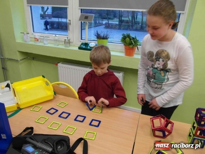 Zdjęcie w galerii na portalu naszraciborz.pl: Bezpłatna oferta dla sześciolatków w Szkole Podstawowej nr 1  wiadomości z regionu