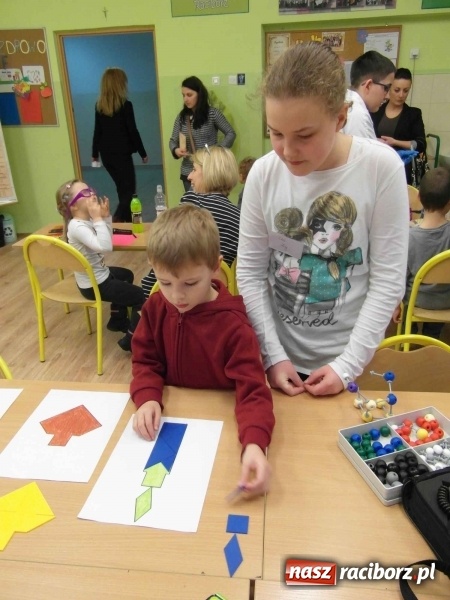 Zdjęcie w galerii na portalu naszraciborz.pl: Bezpłatna oferta dla sześciolatków w Szkole Podstawowej nr 1  wiadomości z regionu