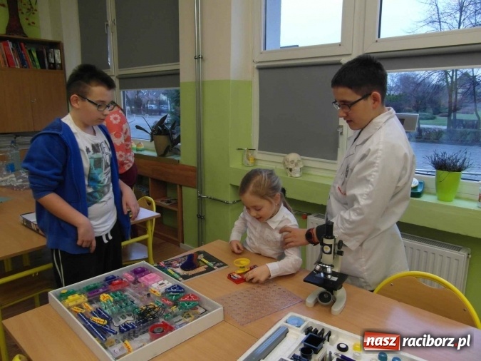 Zdjęcie w galerii na portalu naszraciborz.pl: Bezpłatna oferta dla sześciolatków w Szkole Podstawowej nr 1  wiadomości z regionu