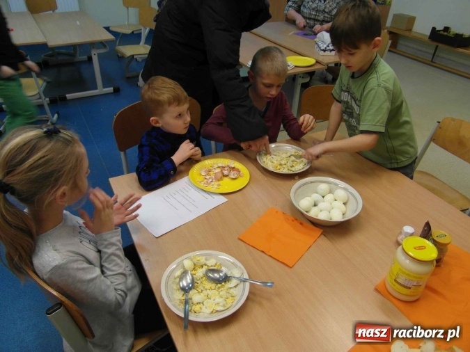 Zdjęcie w galerii na portalu naszraciborz.pl: Bezpłatna oferta dla sześciolatków w Szkole Podstawowej nr 1  wiadomości z regionu