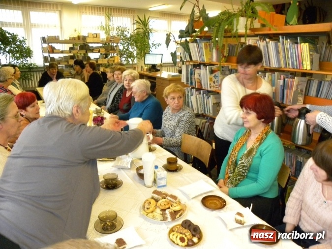 Zdjęcie w galerii na portalu naszraciborz.pl: Święto Kobiet z Książką wiadomości z regionu
