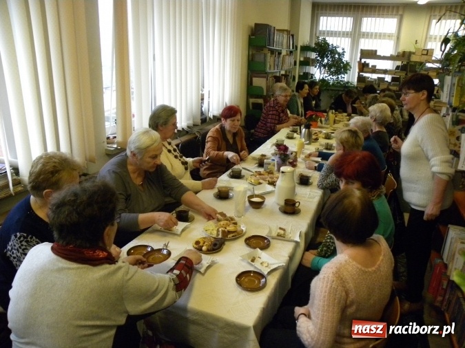 Zdjęcie w galerii na portalu naszraciborz.pl: Święto Kobiet z Książką wiadomości z regionu