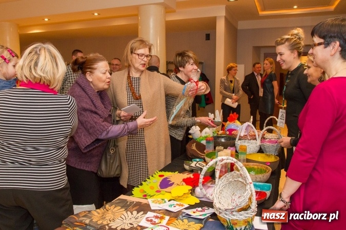 Zdjęcie w galerii na portalu naszraciborz.pl: Wspaniały koncert charytatywny dla Wiktorii i Jurka wiadomości z regionu