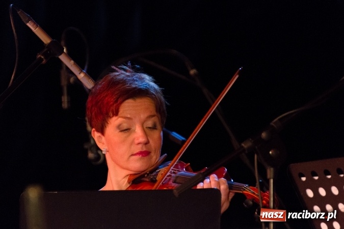 Zdjęcie w galerii na portalu naszraciborz.pl: Wspaniały koncert charytatywny dla Wiktorii i Jurka wiadomości z regionu