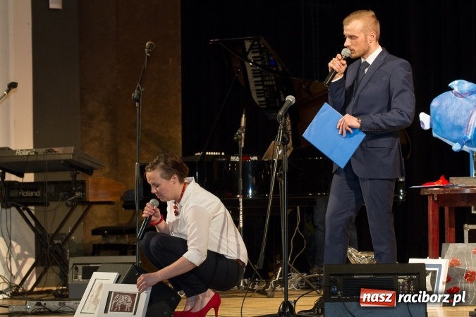 Zdjęcie w galerii na portalu naszraciborz.pl: Wspaniały koncert charytatywny dla Wiktorii i Jurka wiadomości z regionu