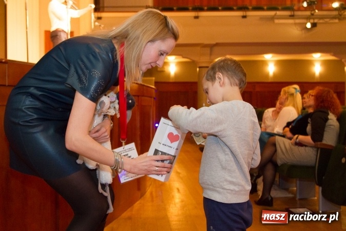 Zdjęcie w galerii na portalu naszraciborz.pl: Wspaniały koncert charytatywny dla Wiktorii i Jurka wiadomości z regionu