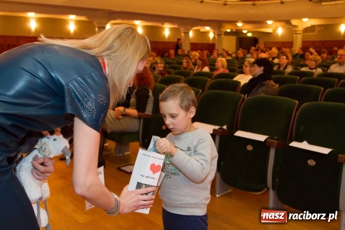 Zdjęcie w galerii na portalu naszraciborz.pl: Wspaniały koncert charytatywny dla Wiktorii i Jurka wiadomości z regionu
