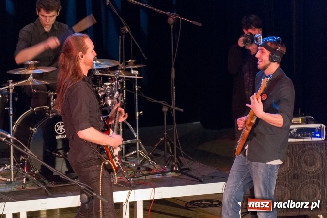 Zdjęcie w galerii na portalu naszraciborz.pl: Wspaniały koncert charytatywny dla Wiktorii i Jurka wiadomości z regionu