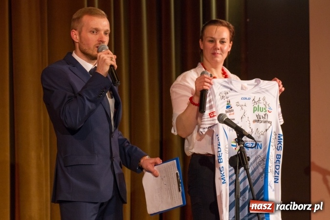 Zdjęcie w galerii na portalu naszraciborz.pl: Wspaniały koncert charytatywny dla Wiktorii i Jurka wiadomości z regionu