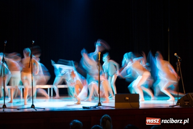 Zdjęcie w galerii na portalu naszraciborz.pl: Wspaniały koncert charytatywny dla Wiktorii i Jurka wiadomości z regionu