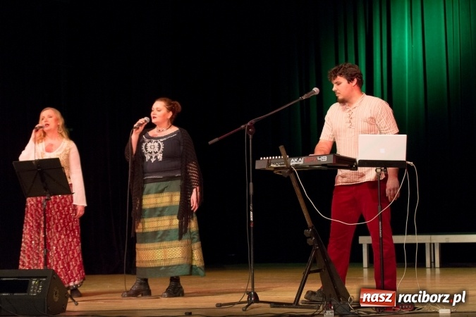 Zdjęcie w galerii na portalu naszraciborz.pl: Wspaniały koncert charytatywny dla Wiktorii i Jurka wiadomości z regionu