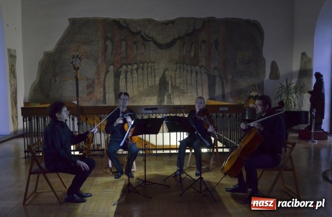 Zdjęcie w galerii na portalu naszraciborz.pl: Siedem ostatnich słów Chrystusa na krzyżu wiadomości z regionu