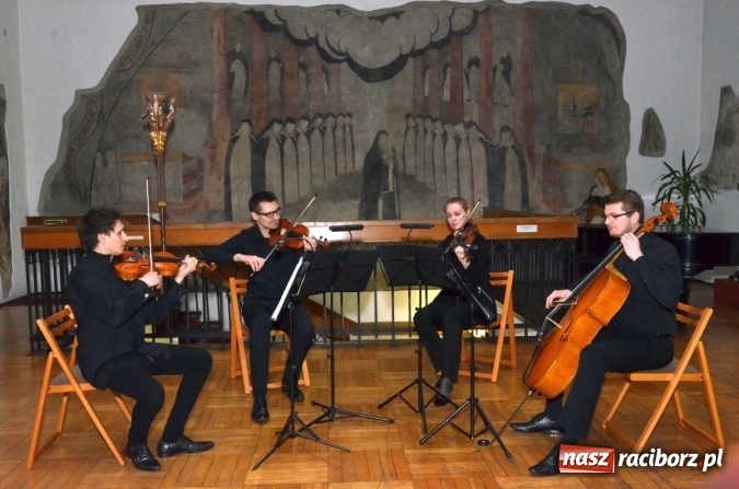 Zdjęcie w galerii na portalu naszraciborz.pl: Siedem ostatnich słów Chrystusa na krzyżu wiadomości z regionu