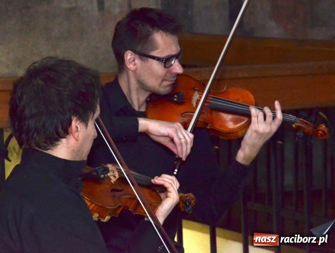 Zdjęcie w galerii na portalu naszraciborz.pl: Siedem ostatnich słów Chrystusa na krzyżu wiadomości z regionu