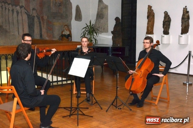 Zdjęcie w galerii na portalu naszraciborz.pl: Siedem ostatnich słów Chrystusa na krzyżu wiadomości z regionu