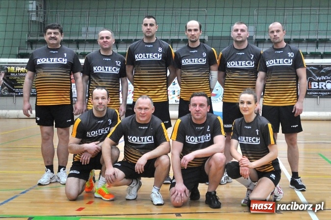 Zdjęcie w galerii na portalu naszraciborz.pl: Trwa VI Turniej Siatkarski Zakładów Pracy i Służb Mundurowych wiadomości z regionu