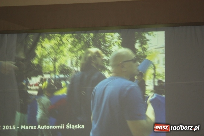 Zdjęcie w galerii na portalu naszraciborz.pl: Autonomiści w krzanowickim MOK-u - spotkanie z reżyserką wiadomości z regionu