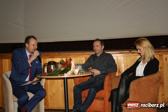 Zdjęcie w galerii na portalu naszraciborz.pl: Autonomiści w krzanowickim MOK-u - spotkanie z reżyserką wiadomości z regionu