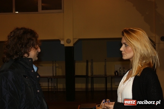 Zdjęcie w galerii na portalu naszraciborz.pl: Autonomiści w krzanowickim MOK-u - spotkanie z reżyserką wiadomości z regionu