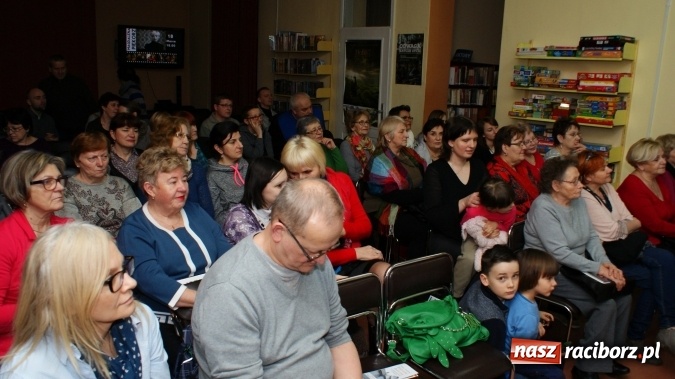 Zdjęcie w galerii na portalu naszraciborz.pl: Maszkecić i warzyć, czyli Remigiusz Rączka o śląskiej kuchni w bibliotece  wiadomości z regionu