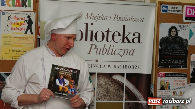 Zdjęcie w galerii na portalu naszraciborz.pl: Maszkecić i warzyć, czyli Remigiusz Rączka o śląskiej kuchni w bibliotece  wiadomości z regionu