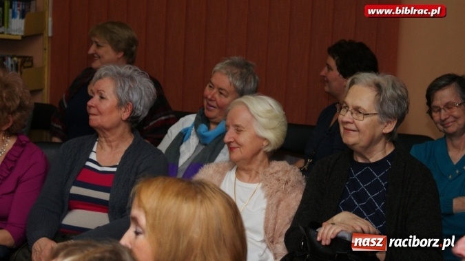 Zdjęcie w galerii na portalu naszraciborz.pl: Maszkecić i warzyć, czyli Remigiusz Rączka o śląskiej kuchni w bibliotece  wiadomości z regionu