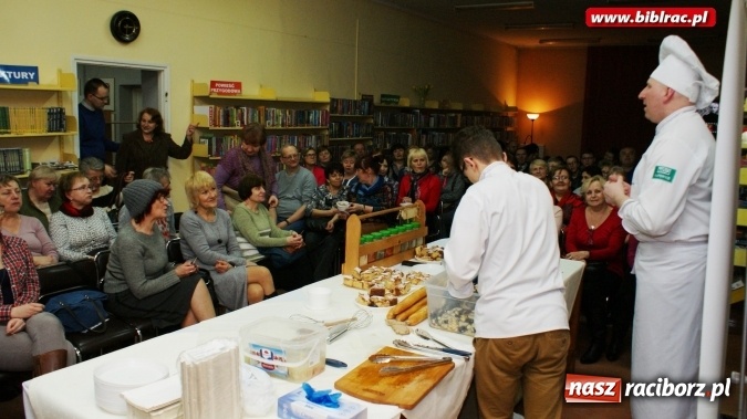 Zdjęcie w galerii na portalu naszraciborz.pl: Maszkecić i warzyć, czyli Remigiusz Rączka o śląskiej kuchni w bibliotece  wiadomości z regionu