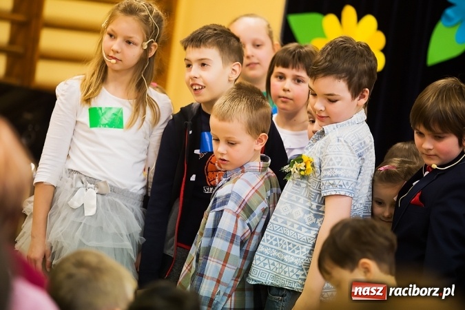 Zdjęcie w galerii na portalu naszraciborz.pl: Dzień otwarty w Szkole i Przedszkolu w Studziennej wiadomości z regionu