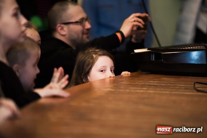 Zdjęcie w galerii na portalu naszraciborz.pl: Kiermasz wielkanocny w Krzanowicach wiadomości z regionu