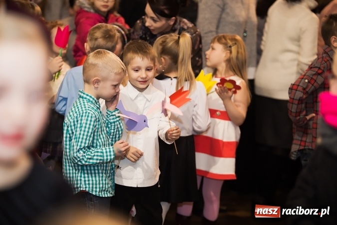 Zdjęcie w galerii na portalu naszraciborz.pl: Kiermasz wielkanocny w Krzanowicach wiadomości z regionu