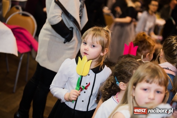 Zdjęcie w galerii na portalu naszraciborz.pl: Kiermasz wielkanocny w Krzanowicach wiadomości z regionu