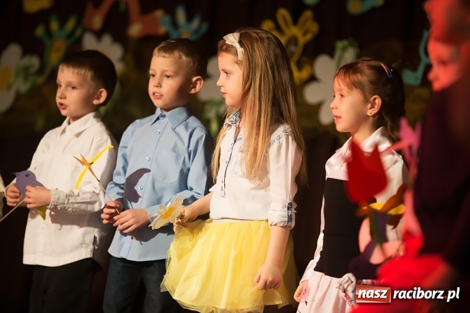 Zdjęcie w galerii na portalu naszraciborz.pl: Kiermasz wielkanocny w Krzanowicach wiadomości z regionu