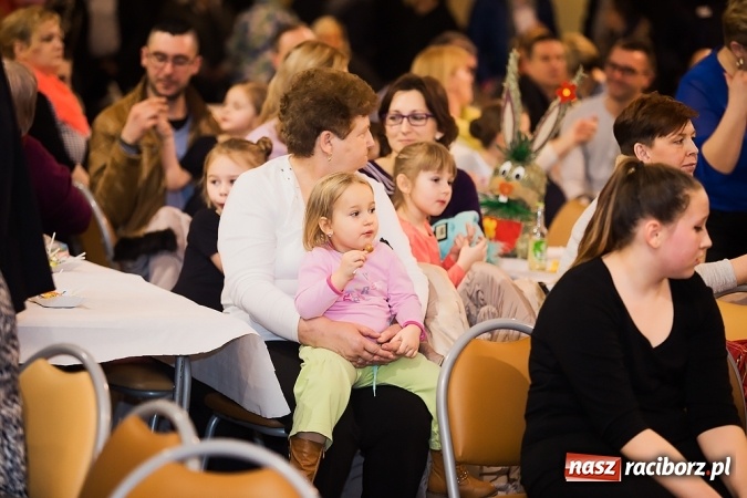 Zdjęcie w galerii na portalu naszraciborz.pl: Kiermasz wielkanocny w Krzanowicach wiadomości z regionu
