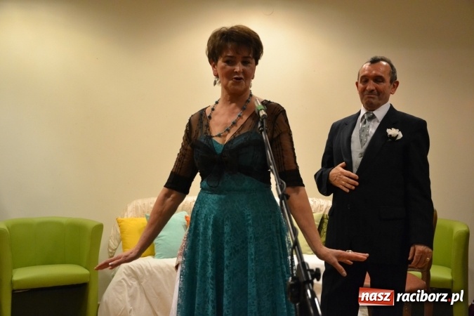 Zdjęcie w galerii na portalu naszraciborz.pl: Kobiety, kobietki, matrony, kokietki - widowisko na zamku wiadomości z regionu