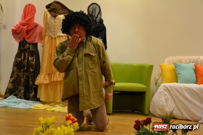 Zdjęcie w galerii na portalu naszraciborz.pl: Kobiety, kobietki, matrony, kokietki - widowisko na zamku wiadomości z regionu