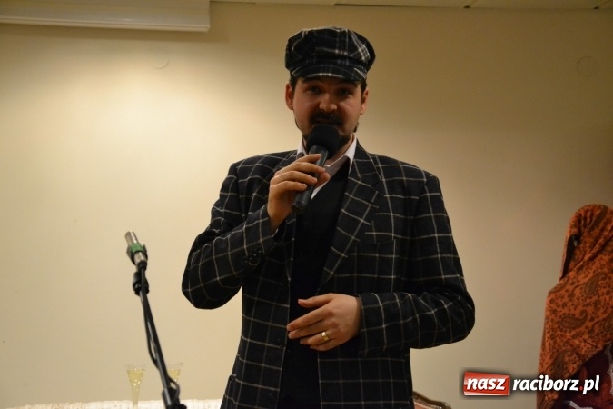 Zdjęcie w galerii na portalu naszraciborz.pl: Kobiety, kobietki, matrony, kokietki - widowisko na zamku wiadomości z regionu