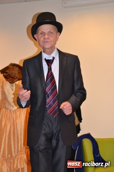 Zdjęcie w galerii na portalu naszraciborz.pl: Kobiety, kobietki, matrony, kokietki - widowisko na zamku wiadomości z regionu