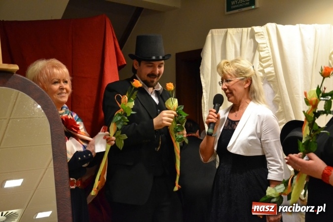 Zdjęcie w galerii na portalu naszraciborz.pl: Kobiety, kobietki, matrony, kokietki - widowisko na zamku wiadomości z regionu