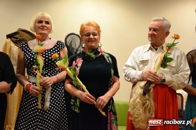 Zdjęcie w galerii na portalu naszraciborz.pl: Kobiety, kobietki, matrony, kokietki - widowisko na zamku wiadomości z regionu