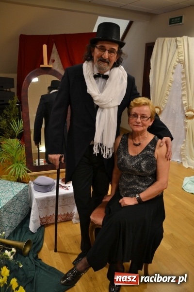 Zdjęcie w galerii na portalu naszraciborz.pl: Kobiety, kobietki, matrony, kokietki - widowisko na zamku wiadomości z regionu