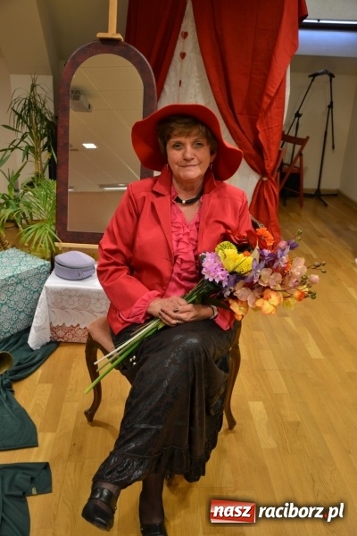 Zdjęcie w galerii na portalu naszraciborz.pl: Kobiety, kobietki, matrony, kokietki - widowisko na zamku wiadomości z regionu