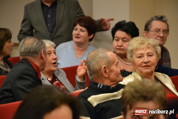 Zdjęcie w galerii na portalu naszraciborz.pl: Kobiety, kobietki, matrony, kokietki - widowisko na zamku wiadomości z regionu