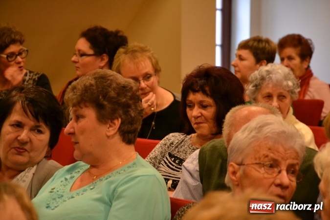 Zdjęcie w galerii na portalu naszraciborz.pl: Kobiety, kobietki, matrony, kokietki - widowisko na zamku wiadomości z regionu